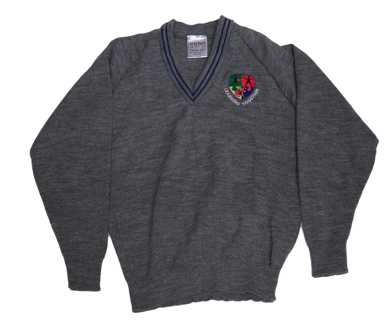 Le Murier Crested V Neck Pullover